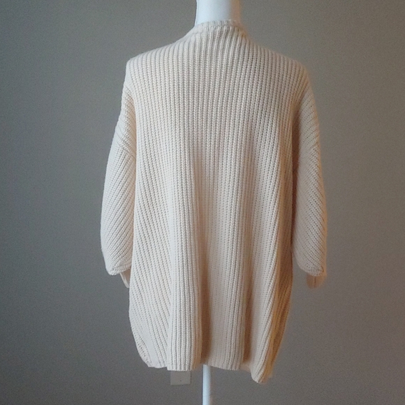 Sweet Generis | Rosette Embroidered Open Cardigan Sweater - Picture 3 of 12